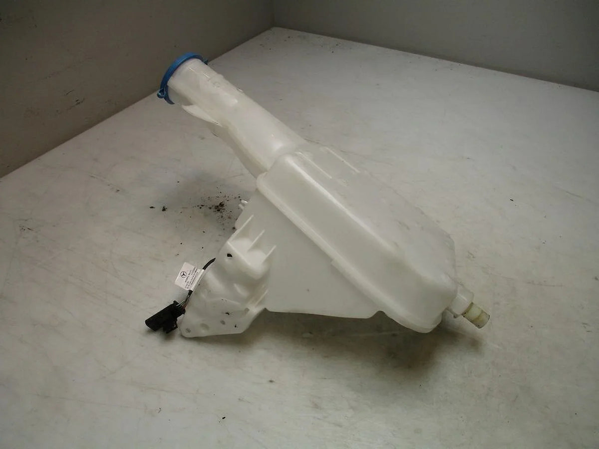 Pre-Owned 2023 Mercedes Sprinter Windshield Washer Fluid Bottle  (Good)