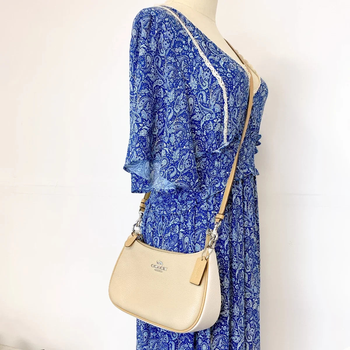 Coach CA173 Teri Shoulder Bag In Colorblock  Silver Sandy Beige Multi