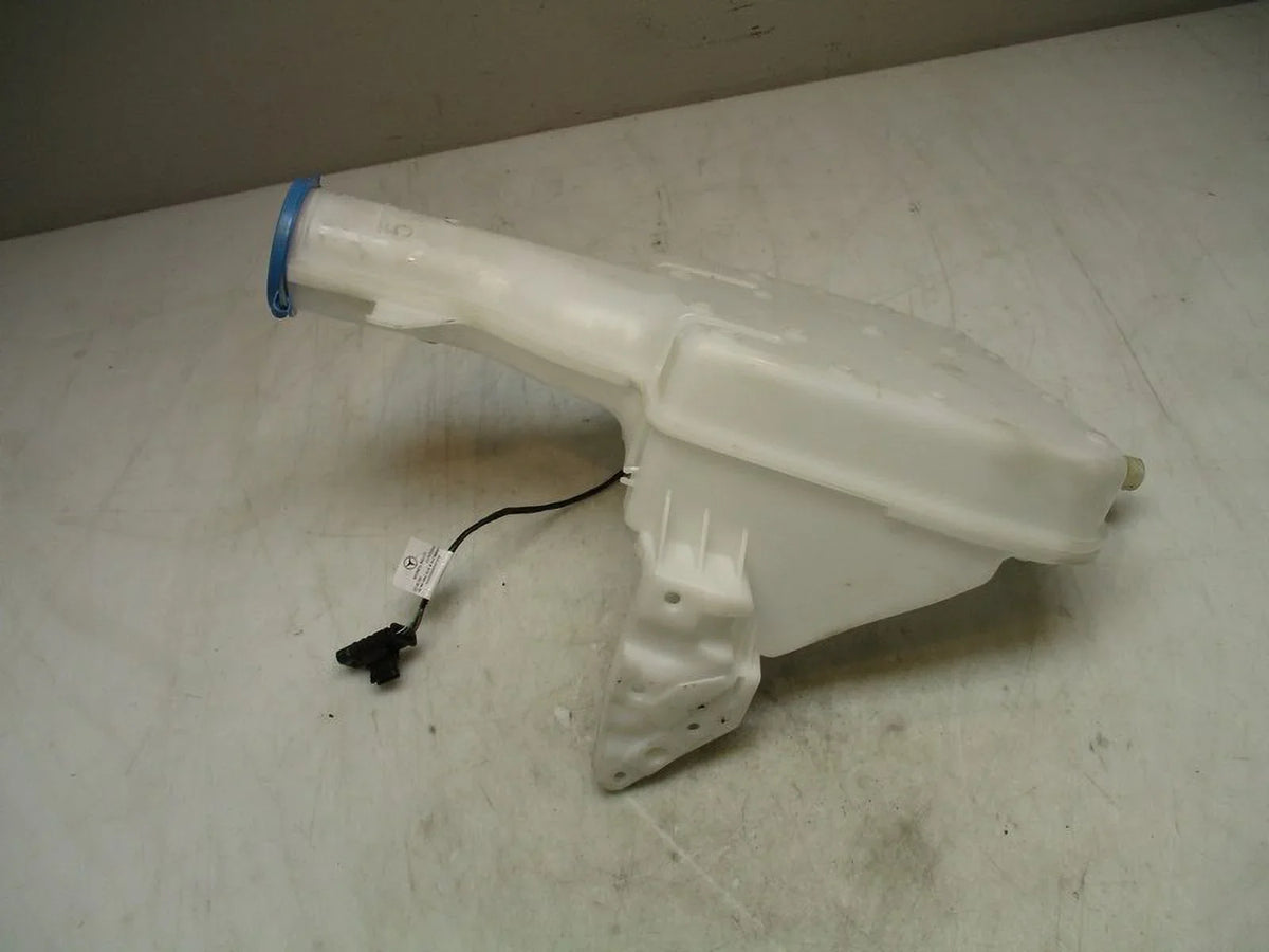 Pre-Owned 2023 Mercedes Sprinter Windshield Washer Fluid Bottle  (Good)