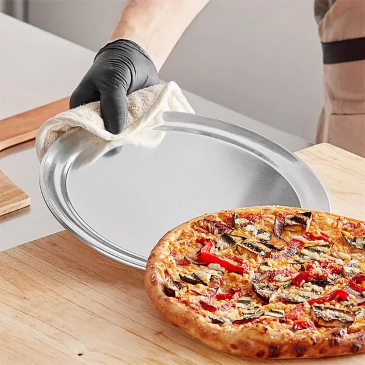 TrueCraftware- Set of 3 Aluminum 11” Pizza Tray Pan Wide Rim- Bakeware Round Pizza Pan Pizza Tray Baking Tray Round Baking Tray for Home Kitchen Pizzeria & Restaurants