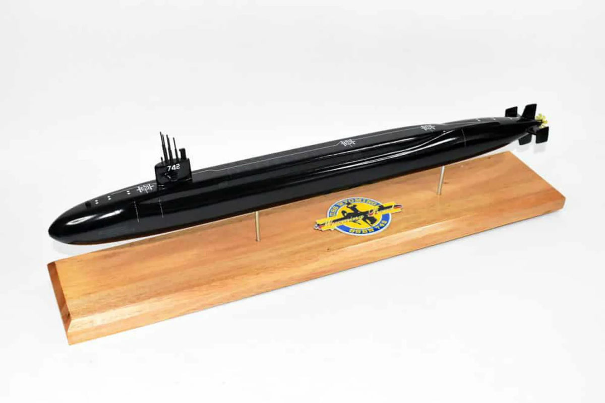 Wyoming -742 Submarine Model (Black Hull),Navy,Scale Model,Mahogany,20 inch,Ohio Class