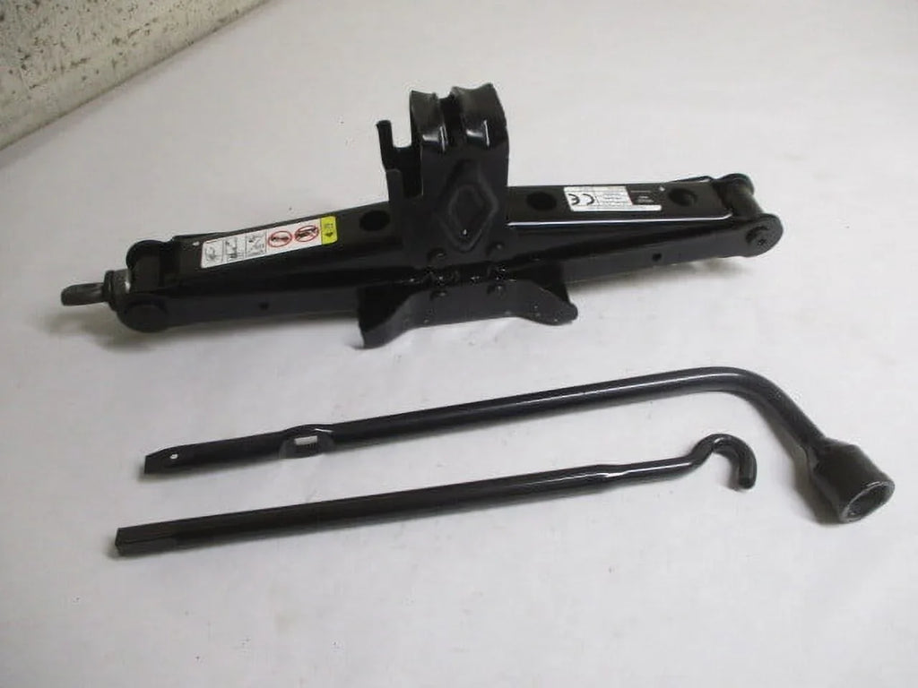 Pre-Owned 2017 Jeep Grand Cherokee Wheel Tire Jack Assembly w/Tools   (Good)